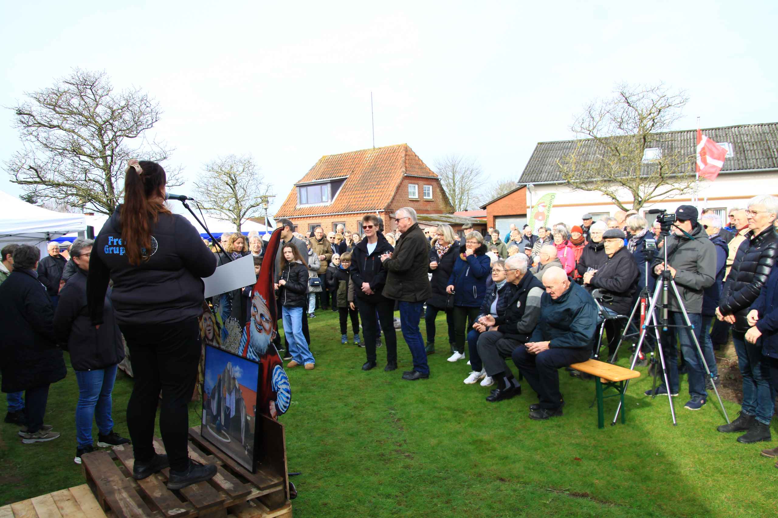 Outrup fejrer Frello med statue