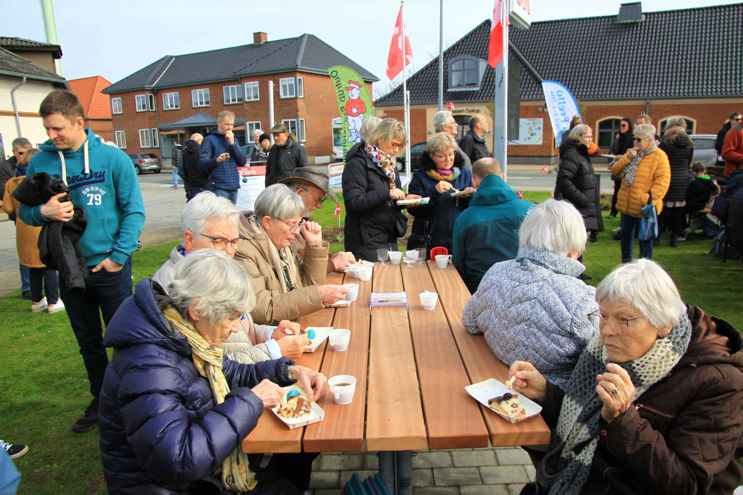 Outrup fejrer Frello med statue