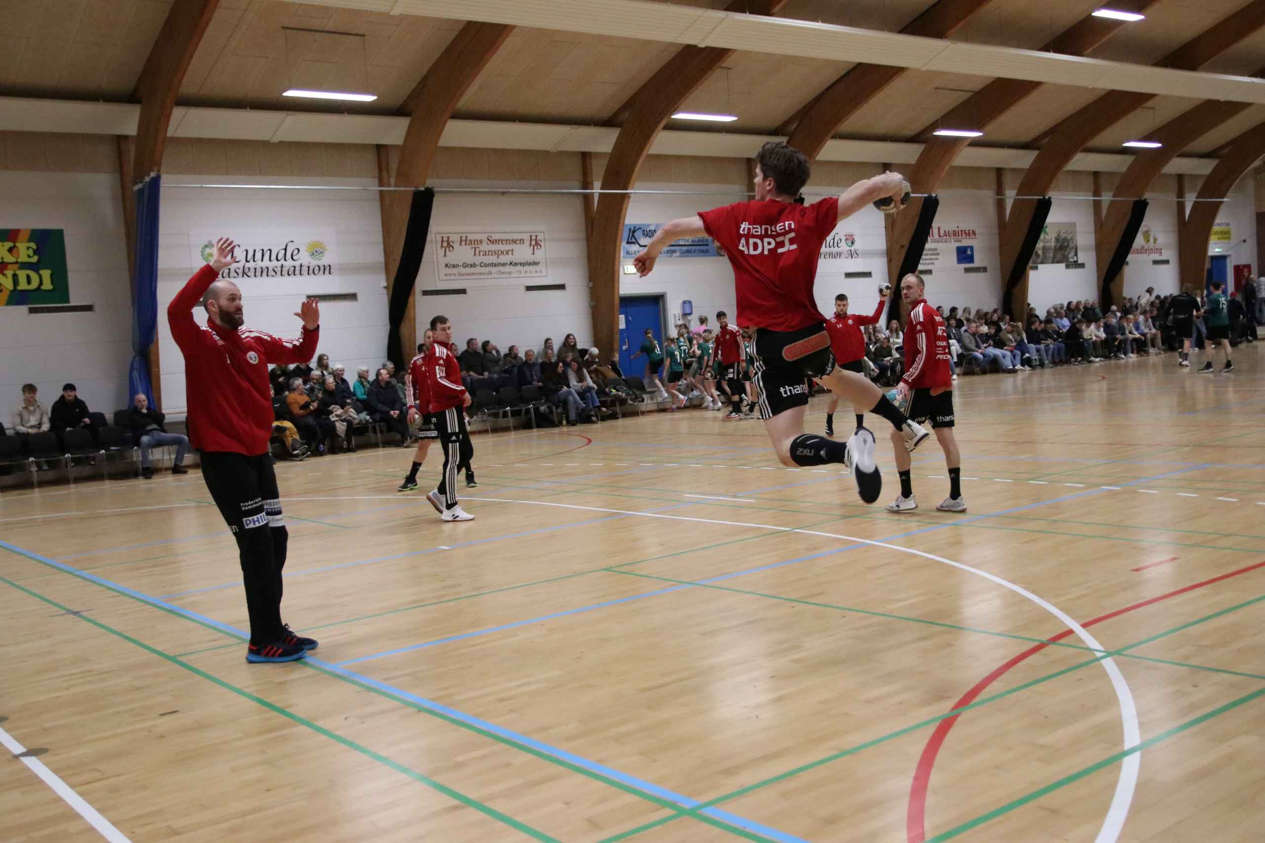 Blåbjerg HK  fejrer håndboldfest trods nederlag
