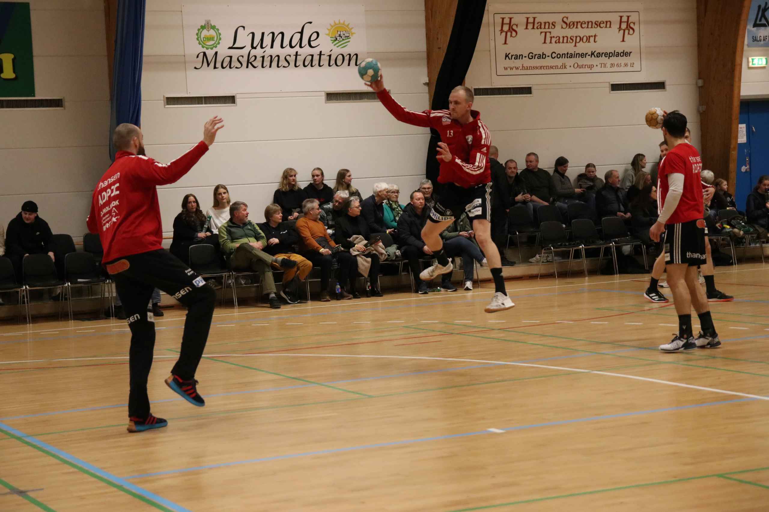 Blåbjerg HK  fejrer håndboldfest trods nederlag