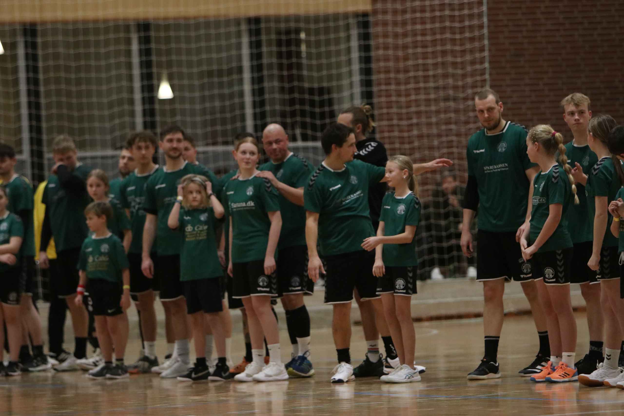 Blåbjerg HK  fejrer håndboldfest trods nederlag