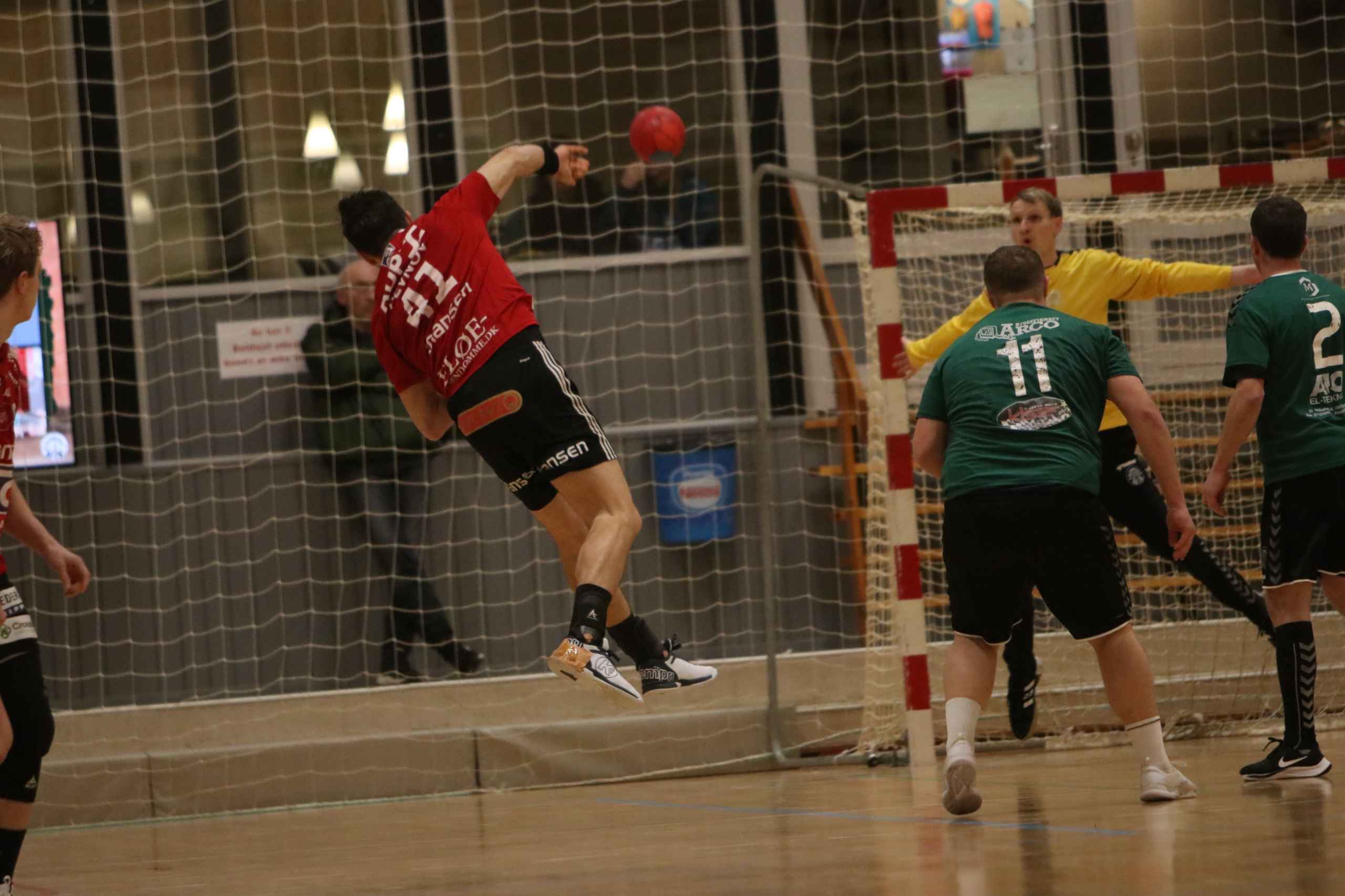 Blåbjerg HK  fejrer håndboldfest trods nederlag