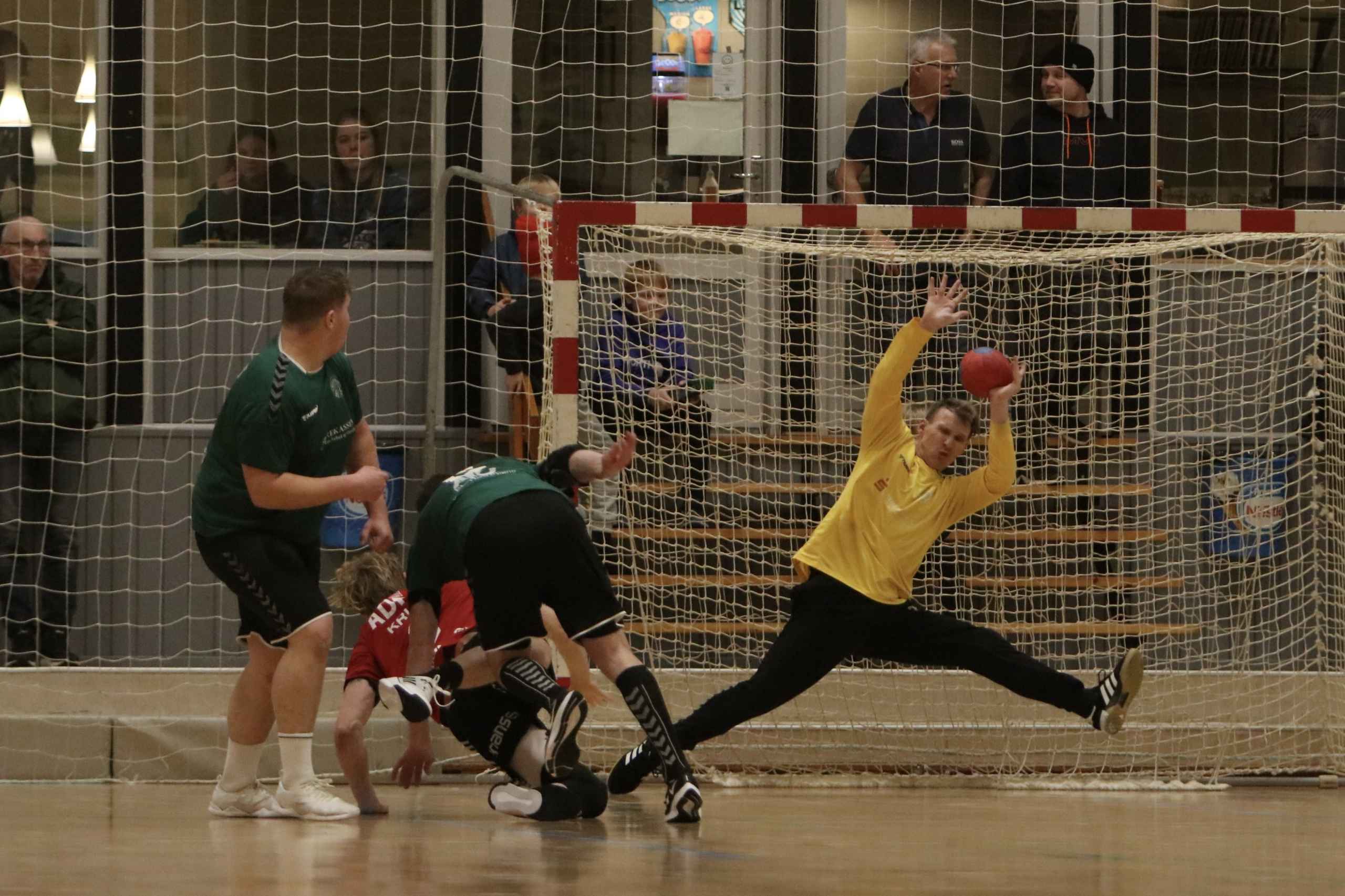Blåbjerg HK  fejrer håndboldfest trods nederlag