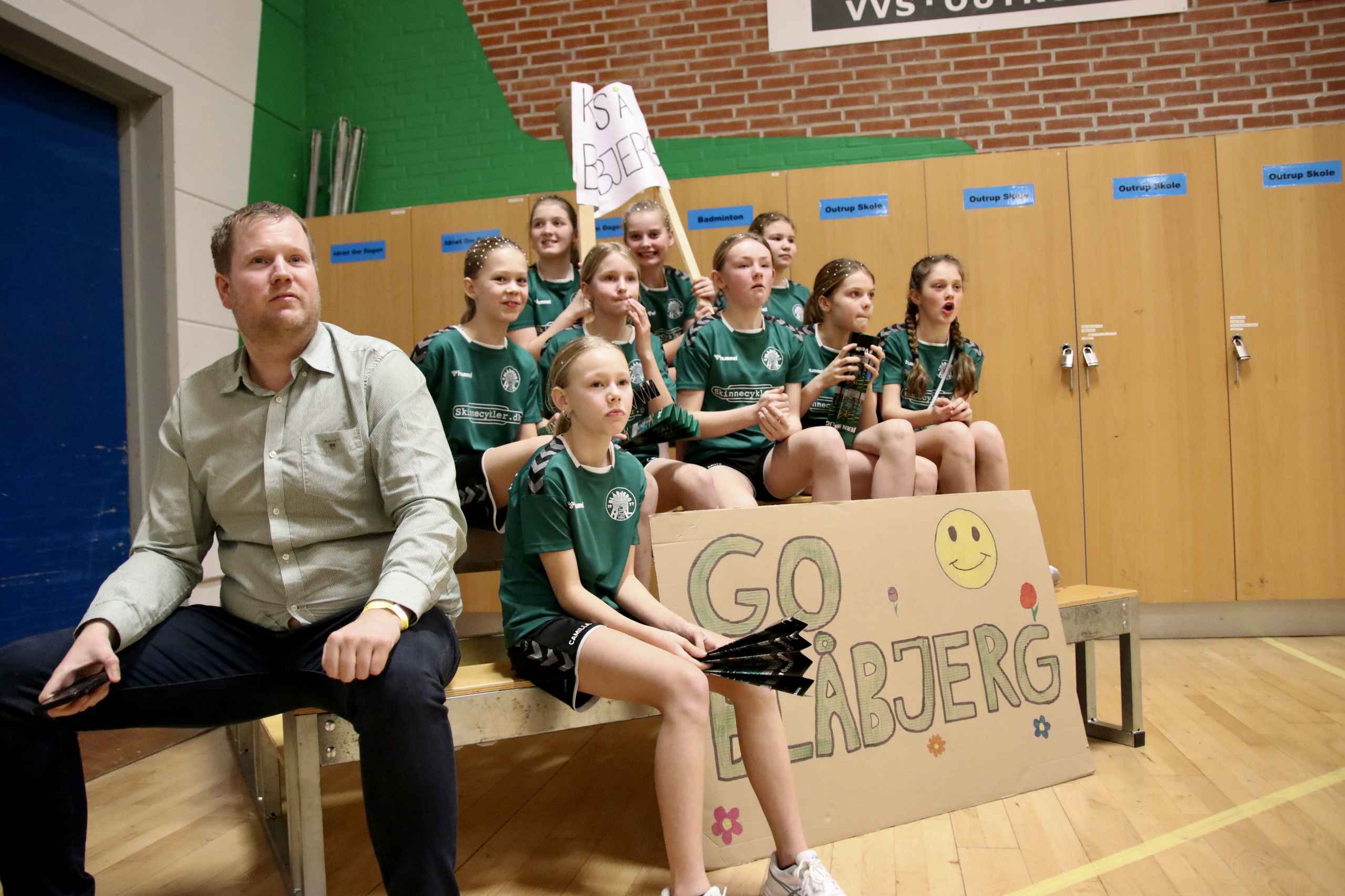Blåbjerg HK  fejrer håndboldfest trods nederlag