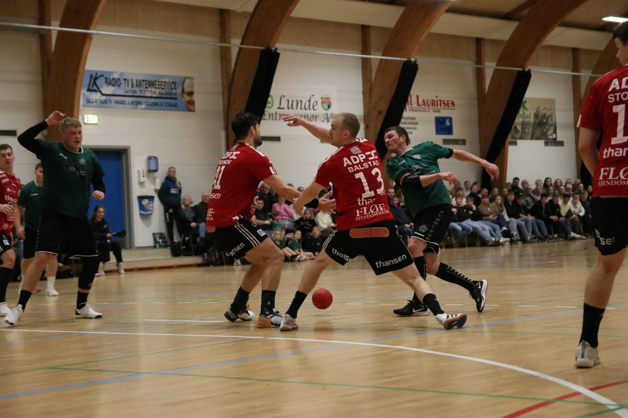 Blåbjerg HK  fejrer håndboldfest trods nederlag