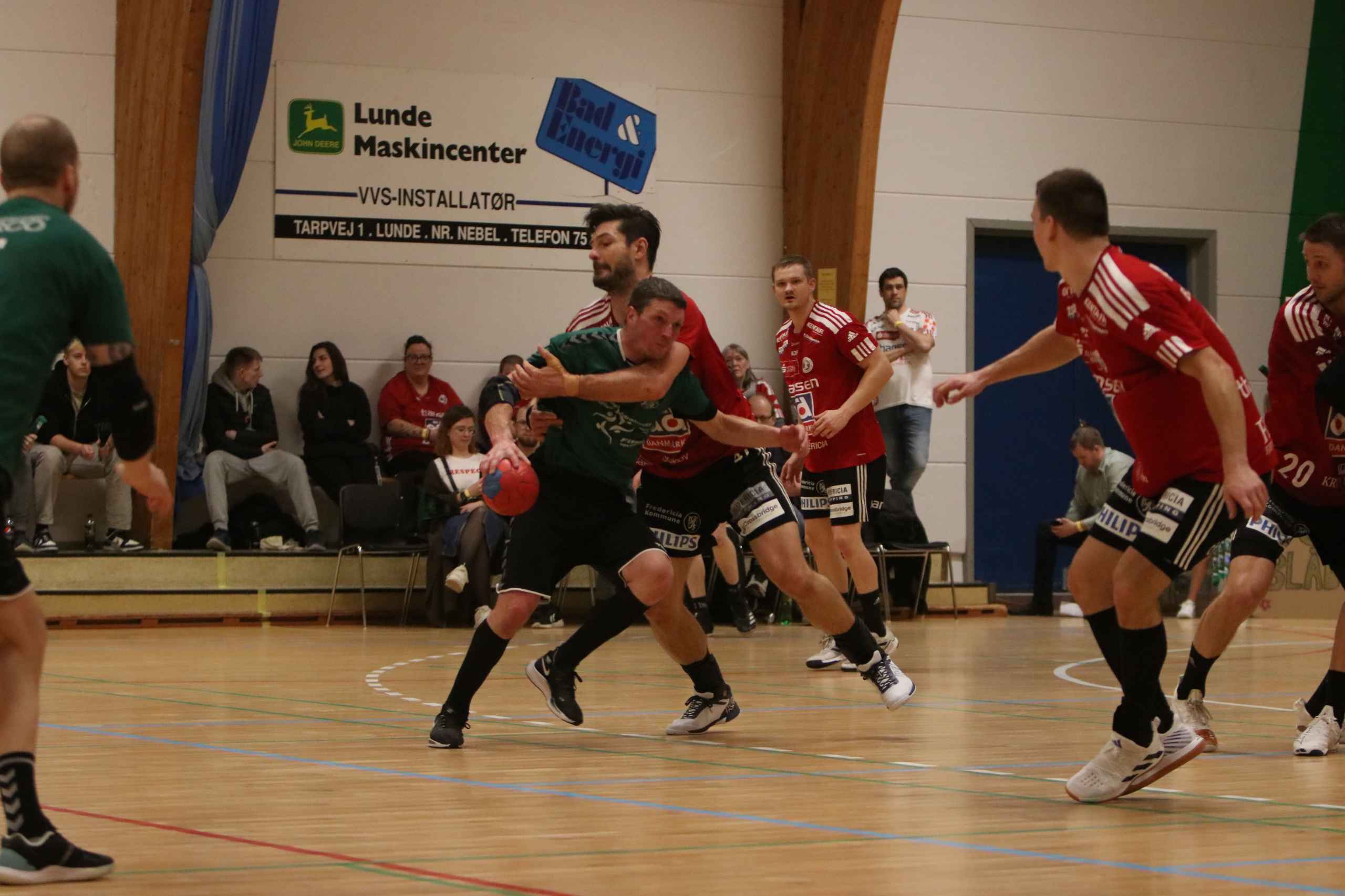 Blåbjerg HK  fejrer håndboldfest trods nederlag