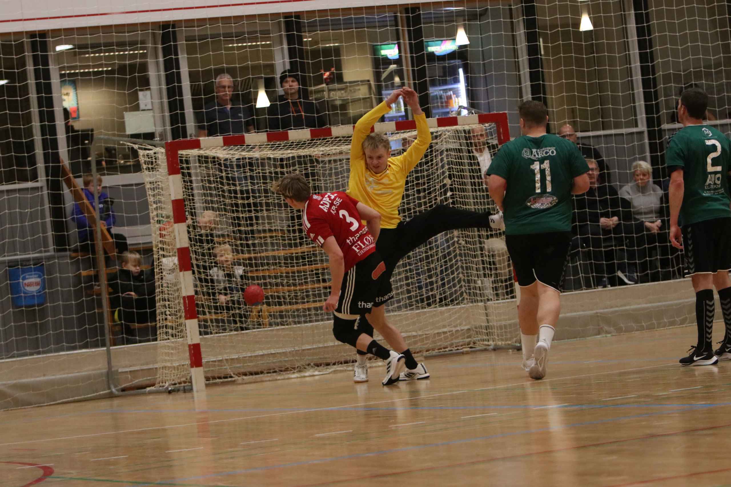 Blåbjerg HK  fejrer håndboldfest trods nederlag