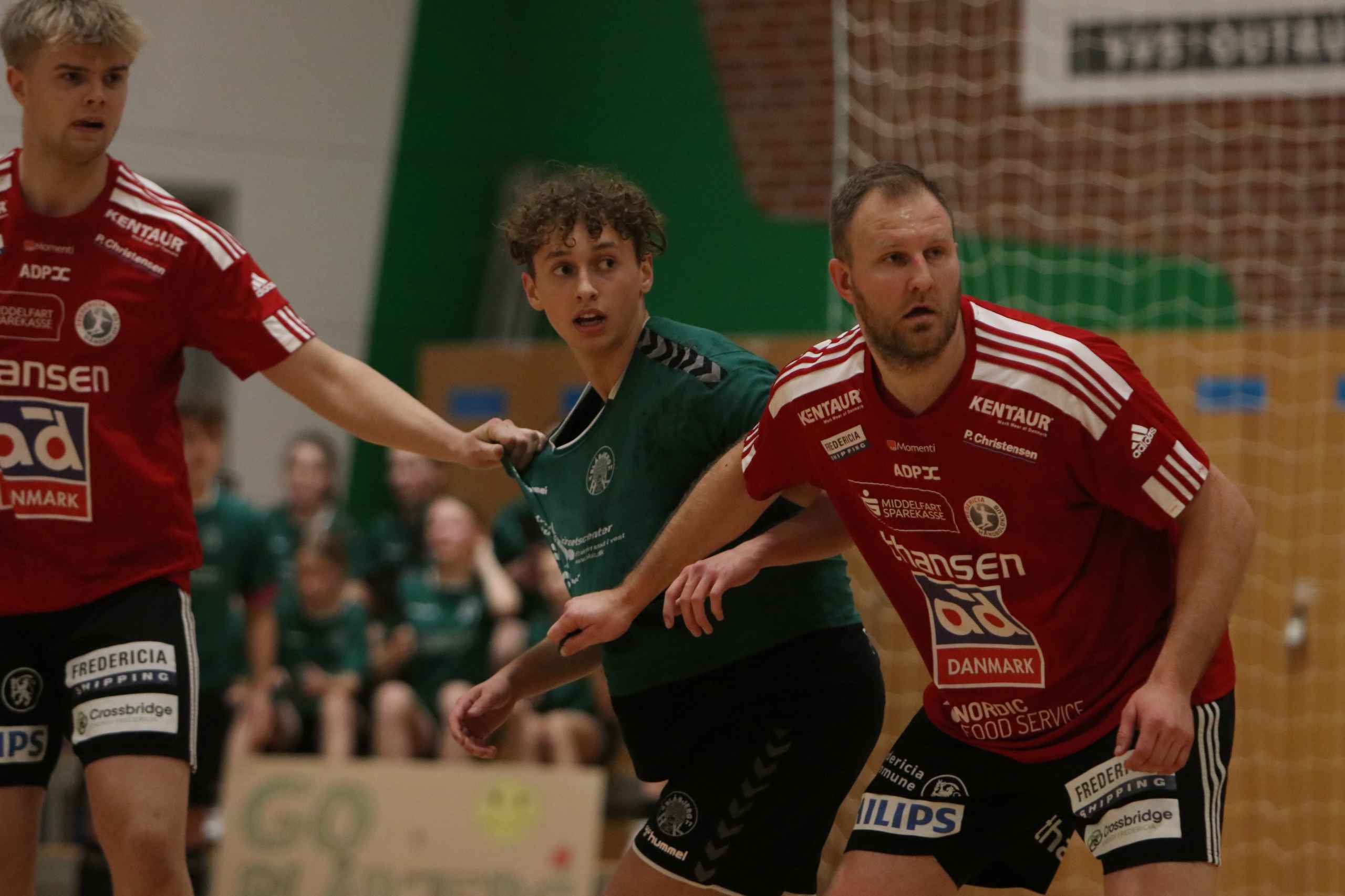 Blåbjerg HK  fejrer håndboldfest trods nederlag