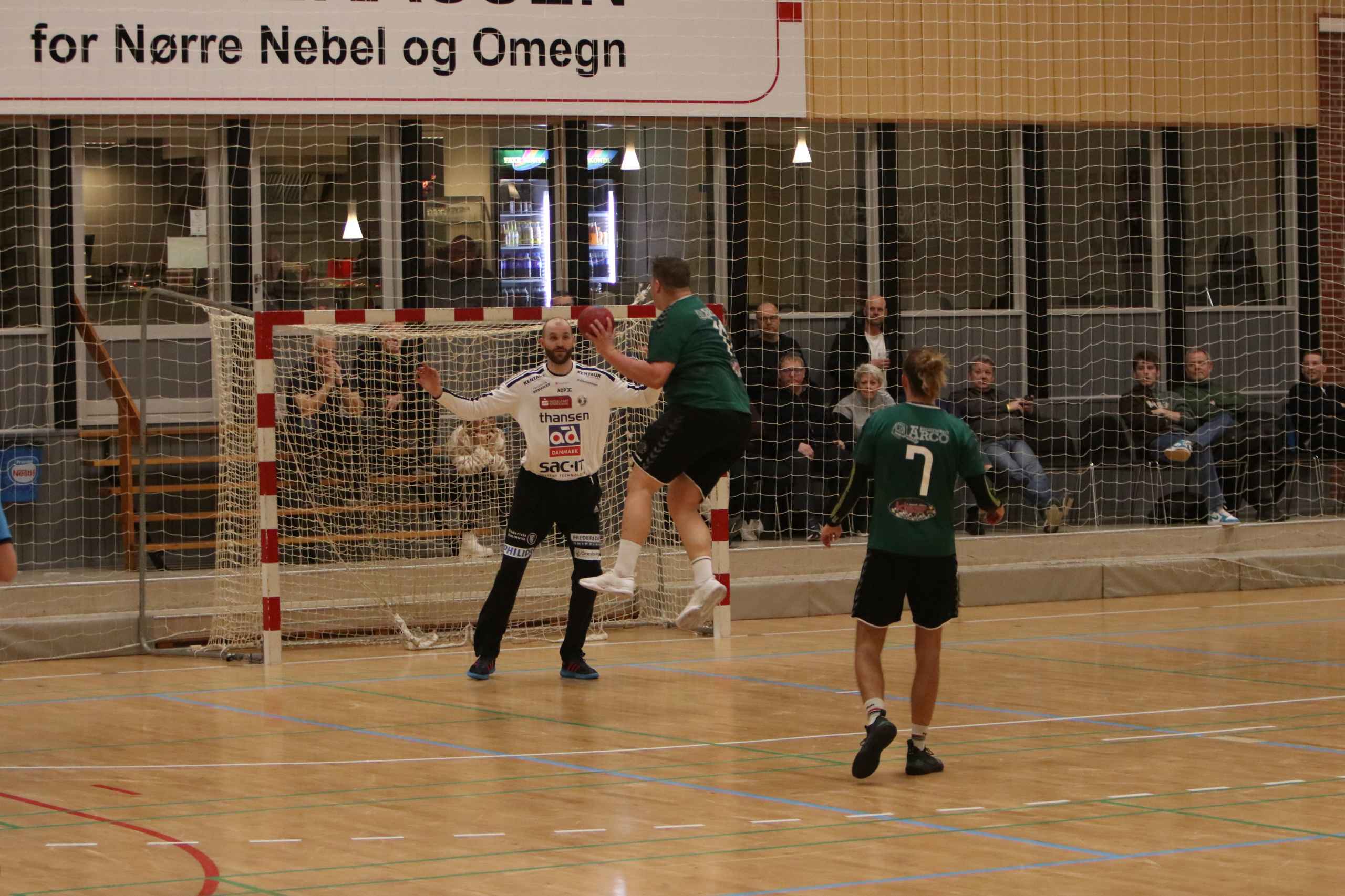 Blåbjerg HK  fejrer håndboldfest trods nederlag