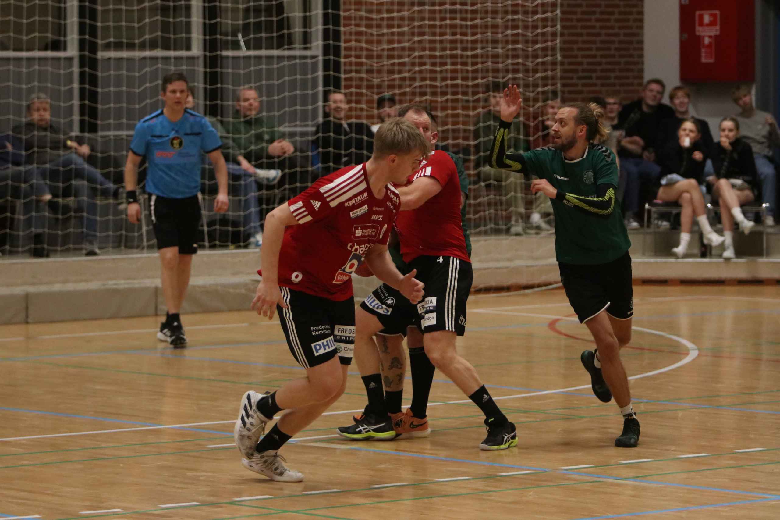 Blåbjerg HK  fejrer håndboldfest trods nederlag