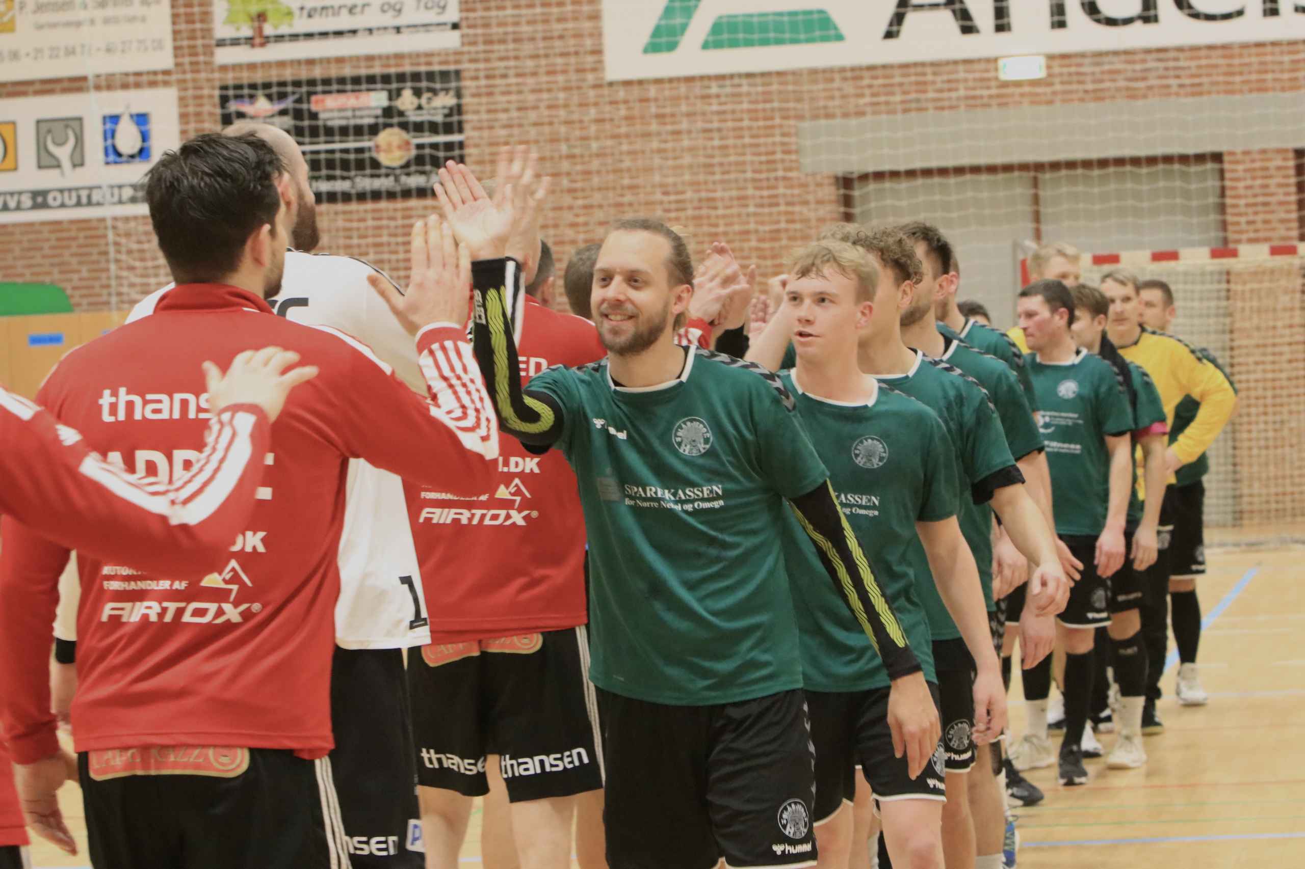 Blåbjerg HK  fejrer håndboldfest trods nederlag