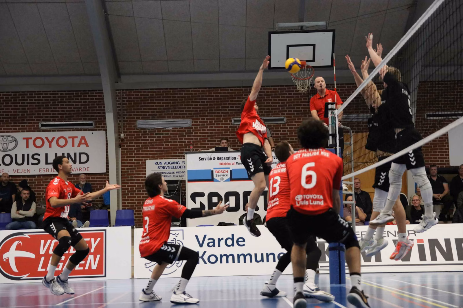 Nordenskov UIF Volley triumferer over Ikast