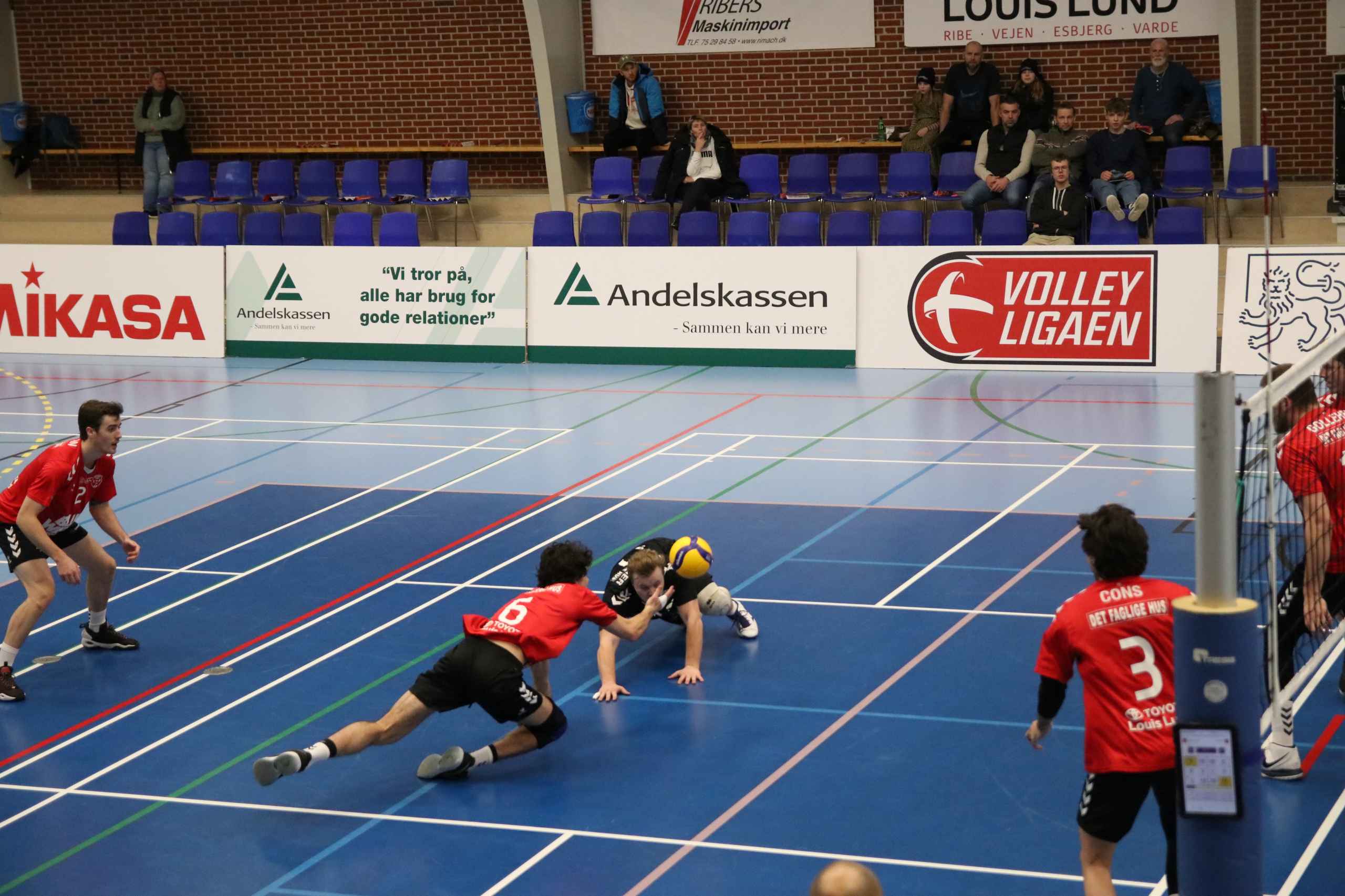 Nordenskov UIF Volley triumferer over Ikast