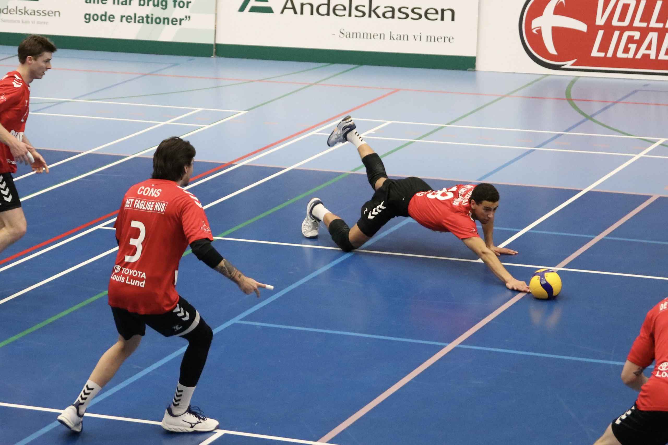 Nordenskov UIF Volley triumferer over Ikast