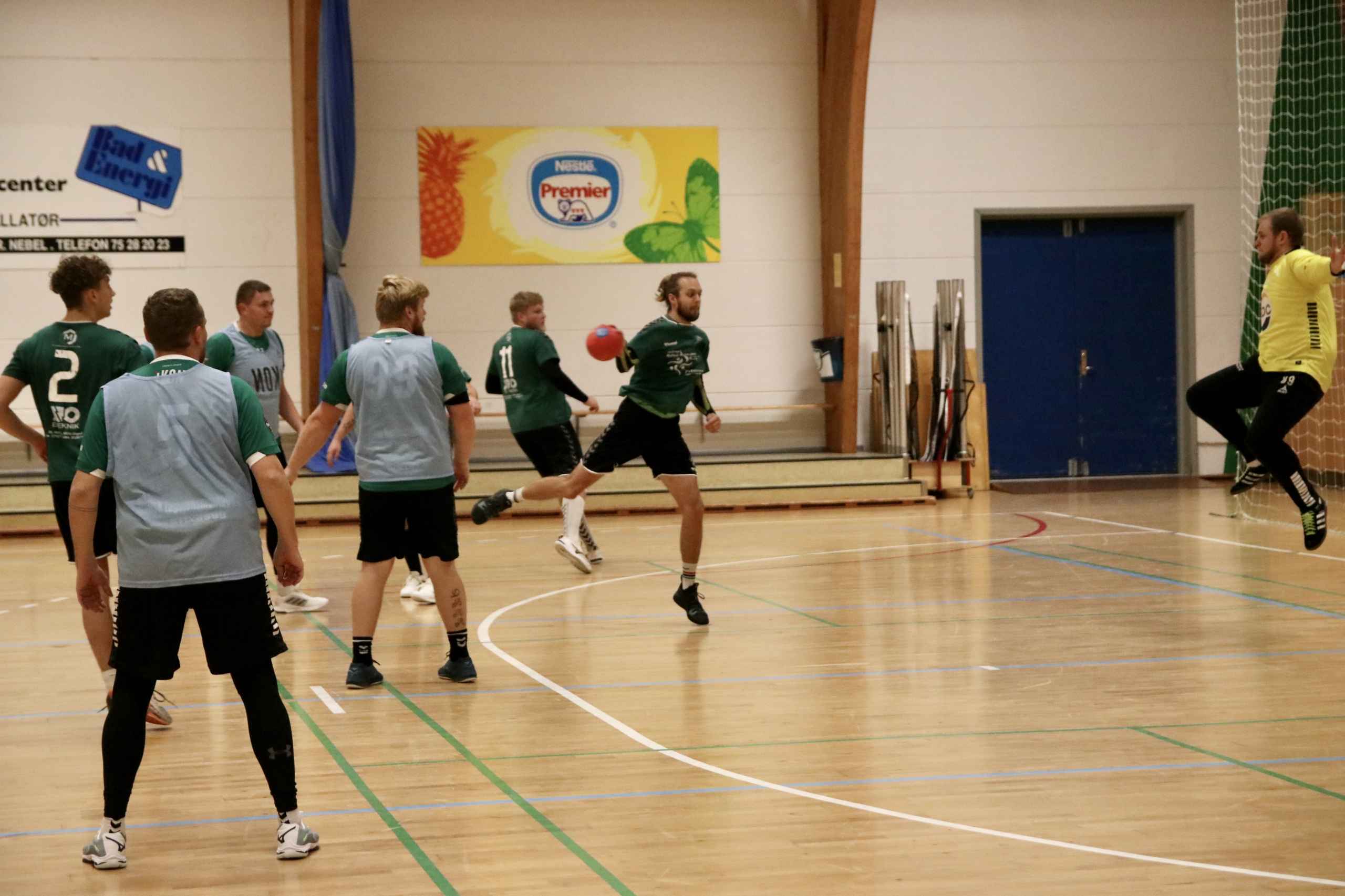 Blåbjerg HK Serie 2  triumferer i topkamp