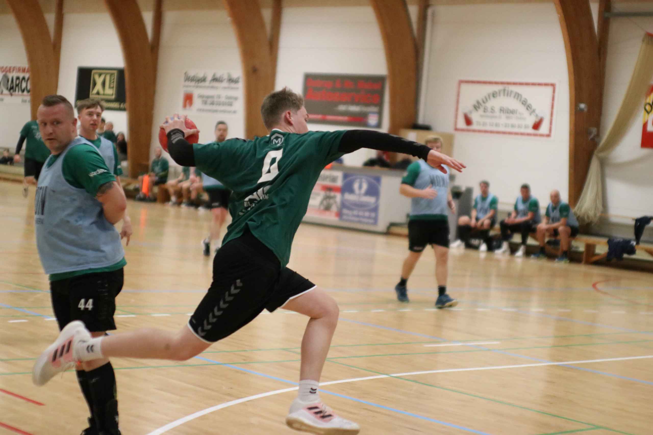 Blåbjerg HK Serie 2  triumferer i topkamp