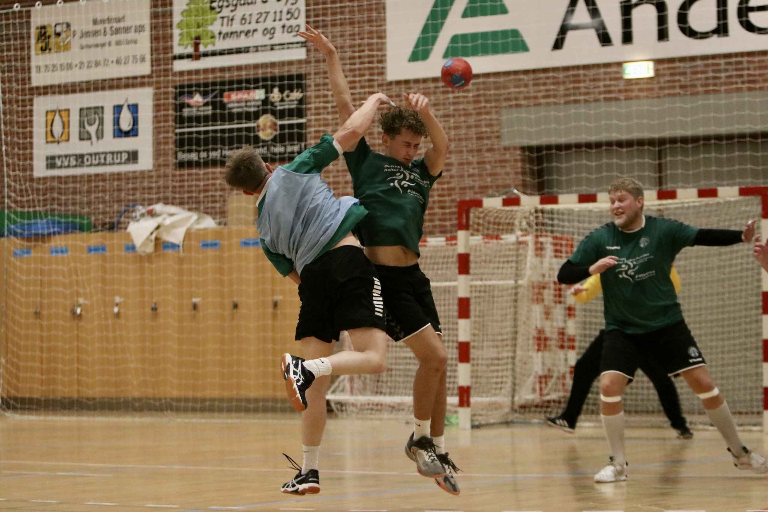 Blåbjerg HK Serie 2  triumferer i topkamp