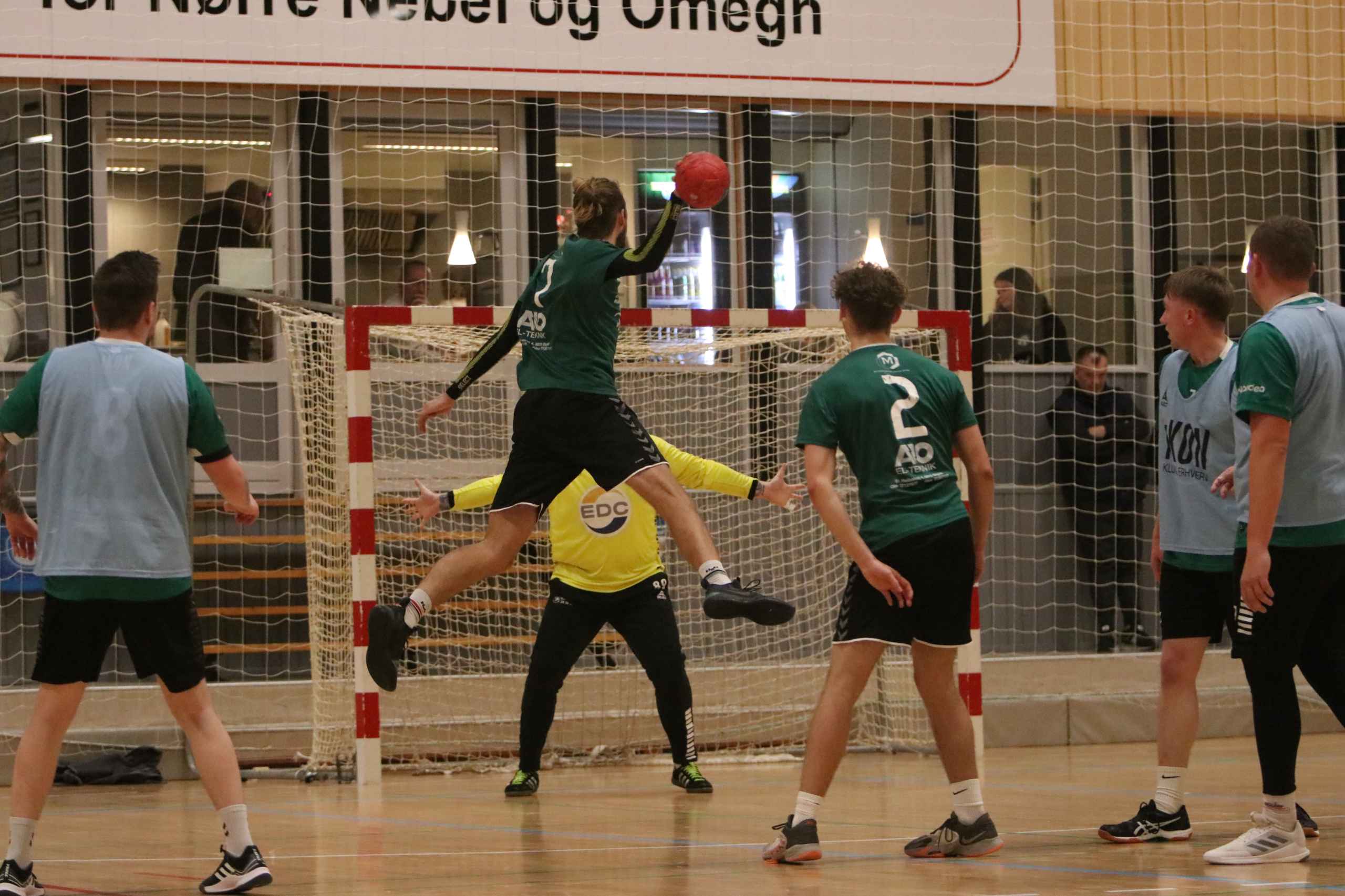 Blåbjerg HK Serie 2  triumferer i topkamp