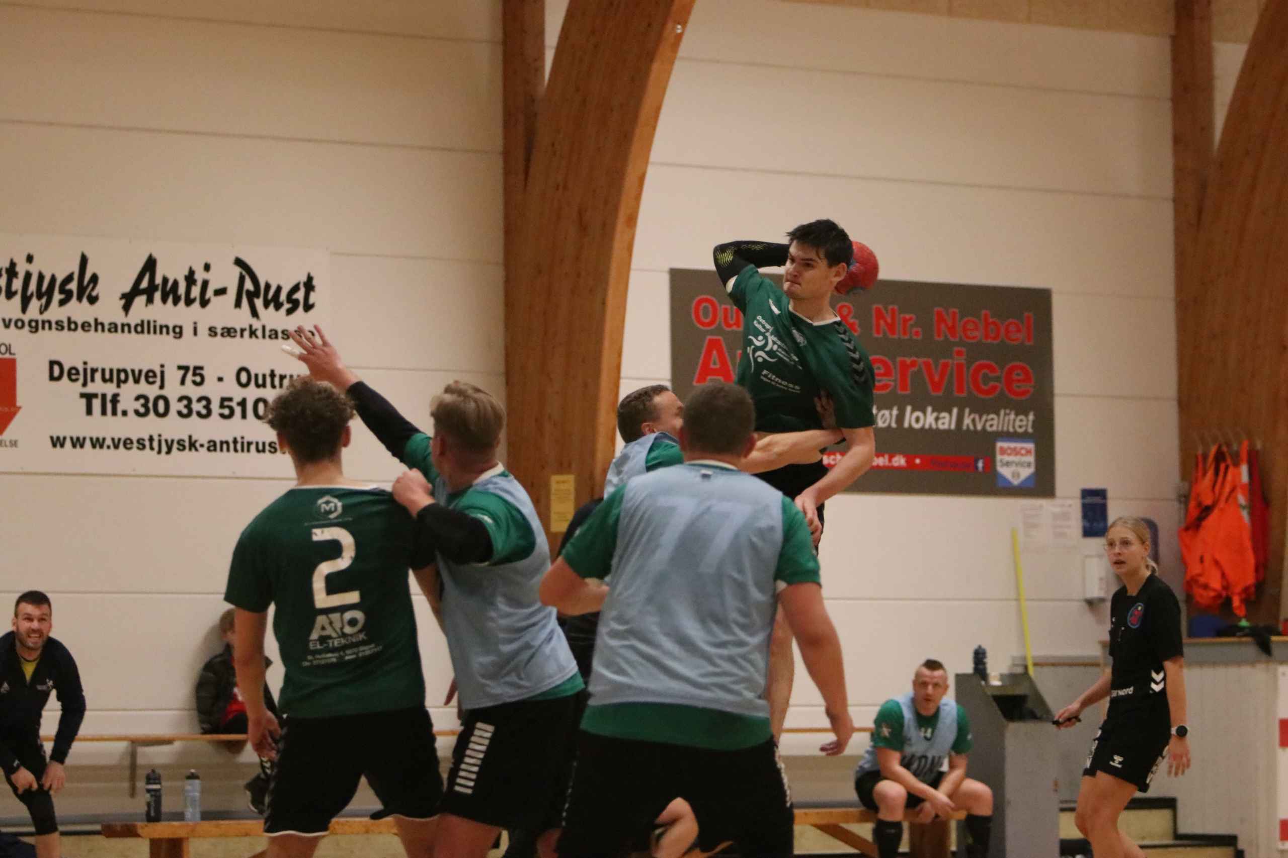 Blåbjerg HK Serie 2  triumferer i topkamp