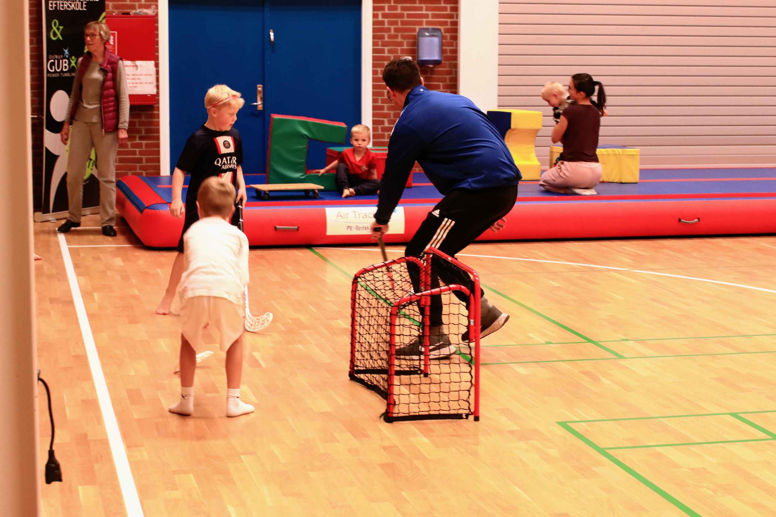Stor succes med Pizza og Fredagsfun