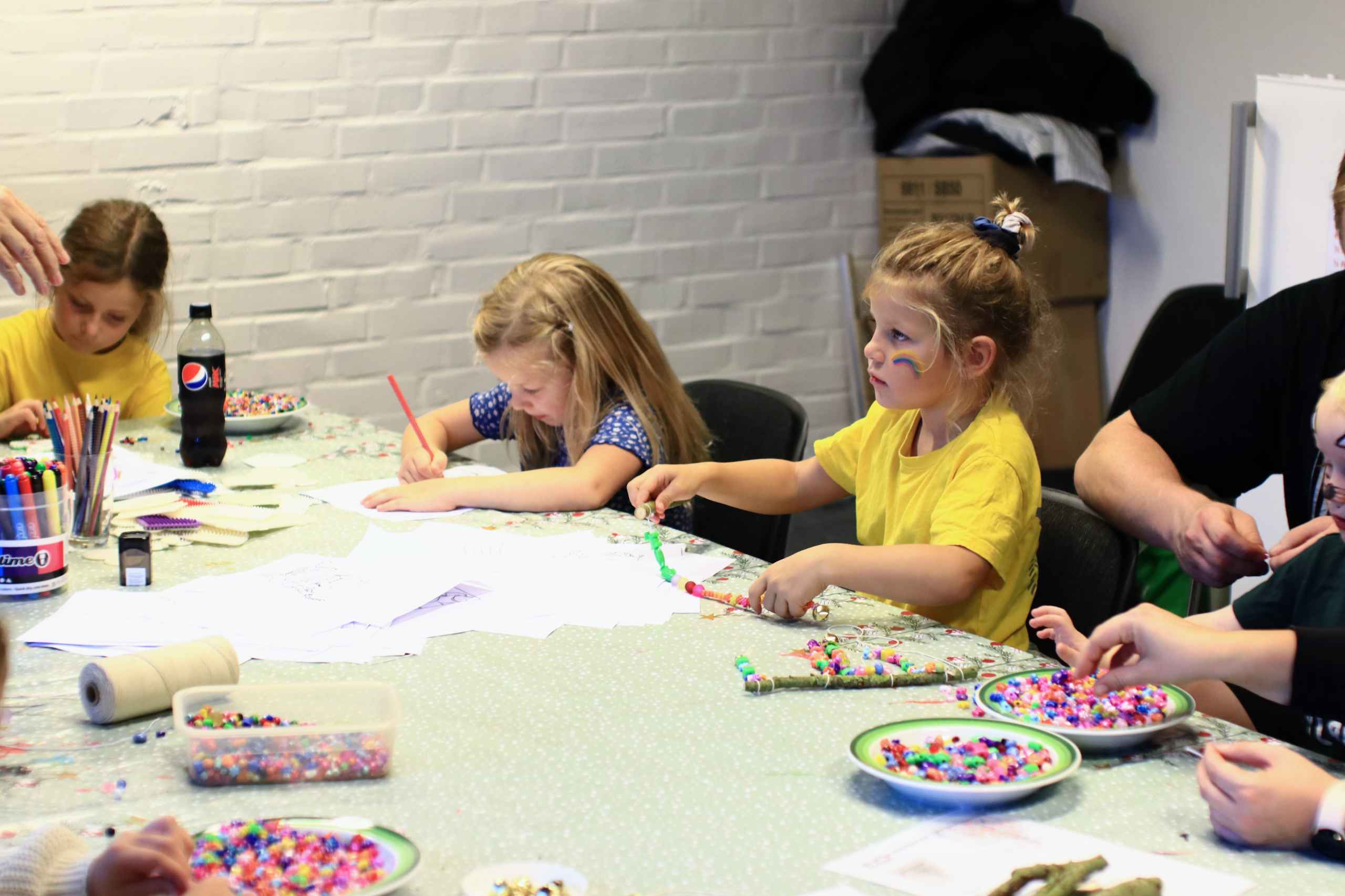 Stor succes med Pizza og Fredagsfun
