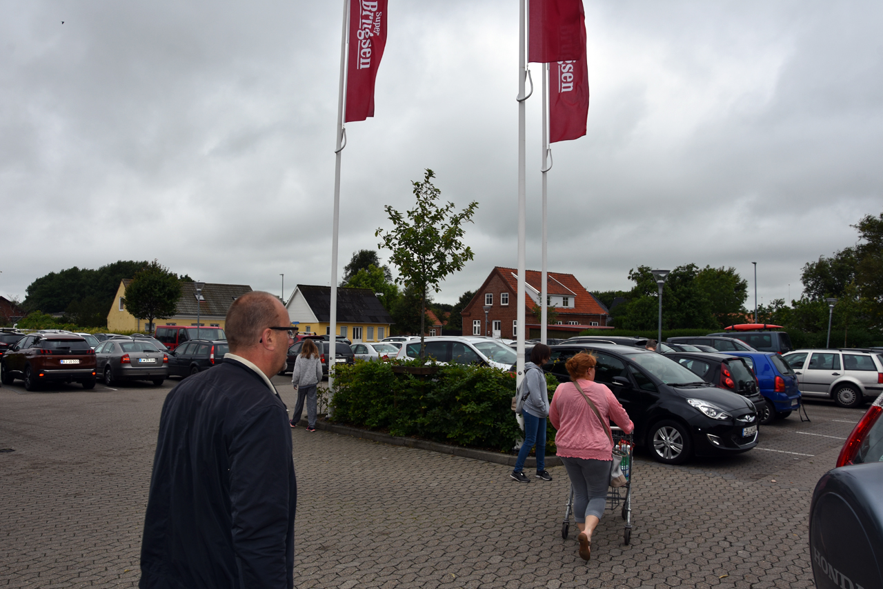 Fyldte parkeringspladser kendetegner Nr Nebel, også om søndagen