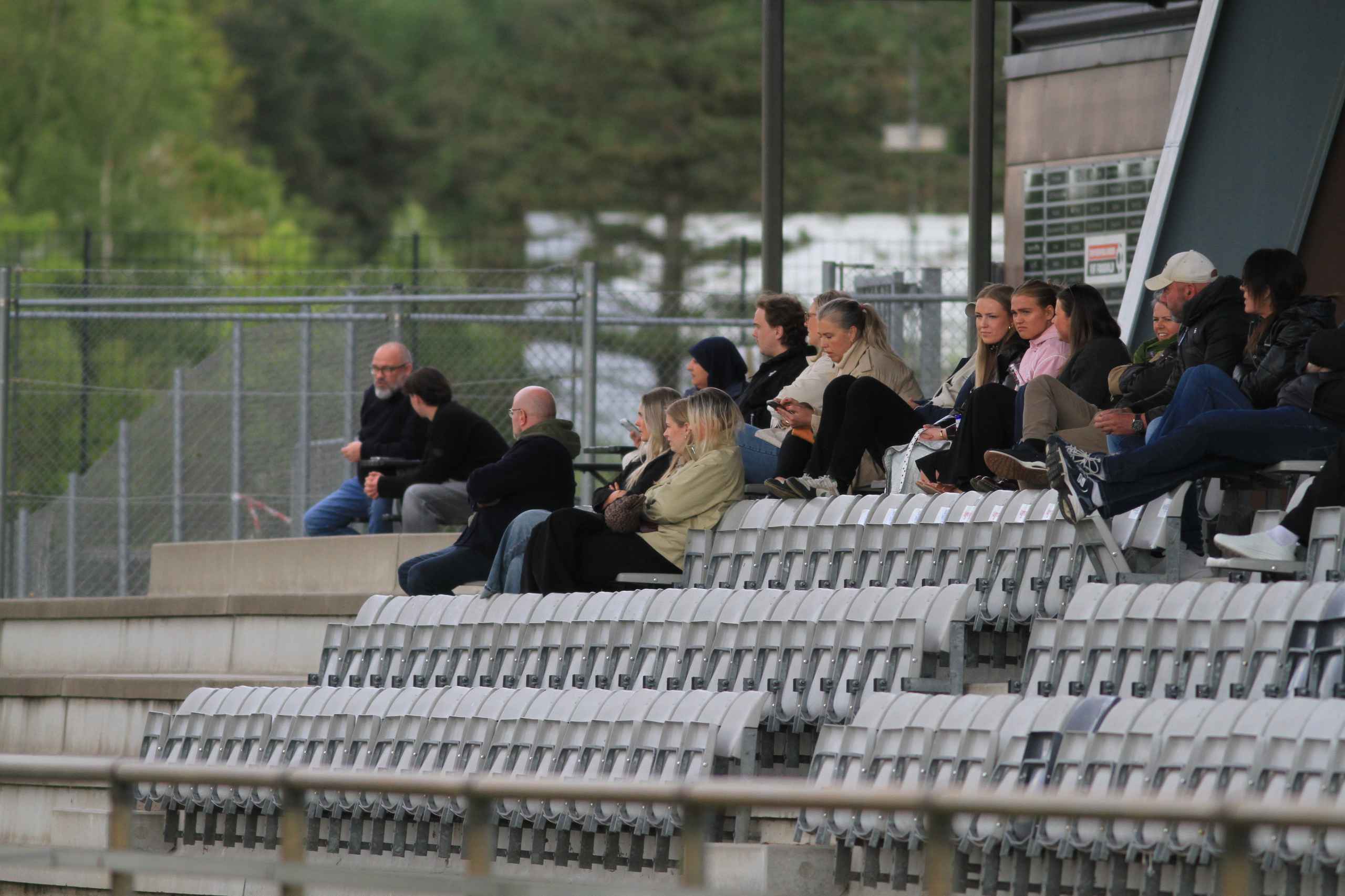 U19 vinder dramatisk lokalopgør