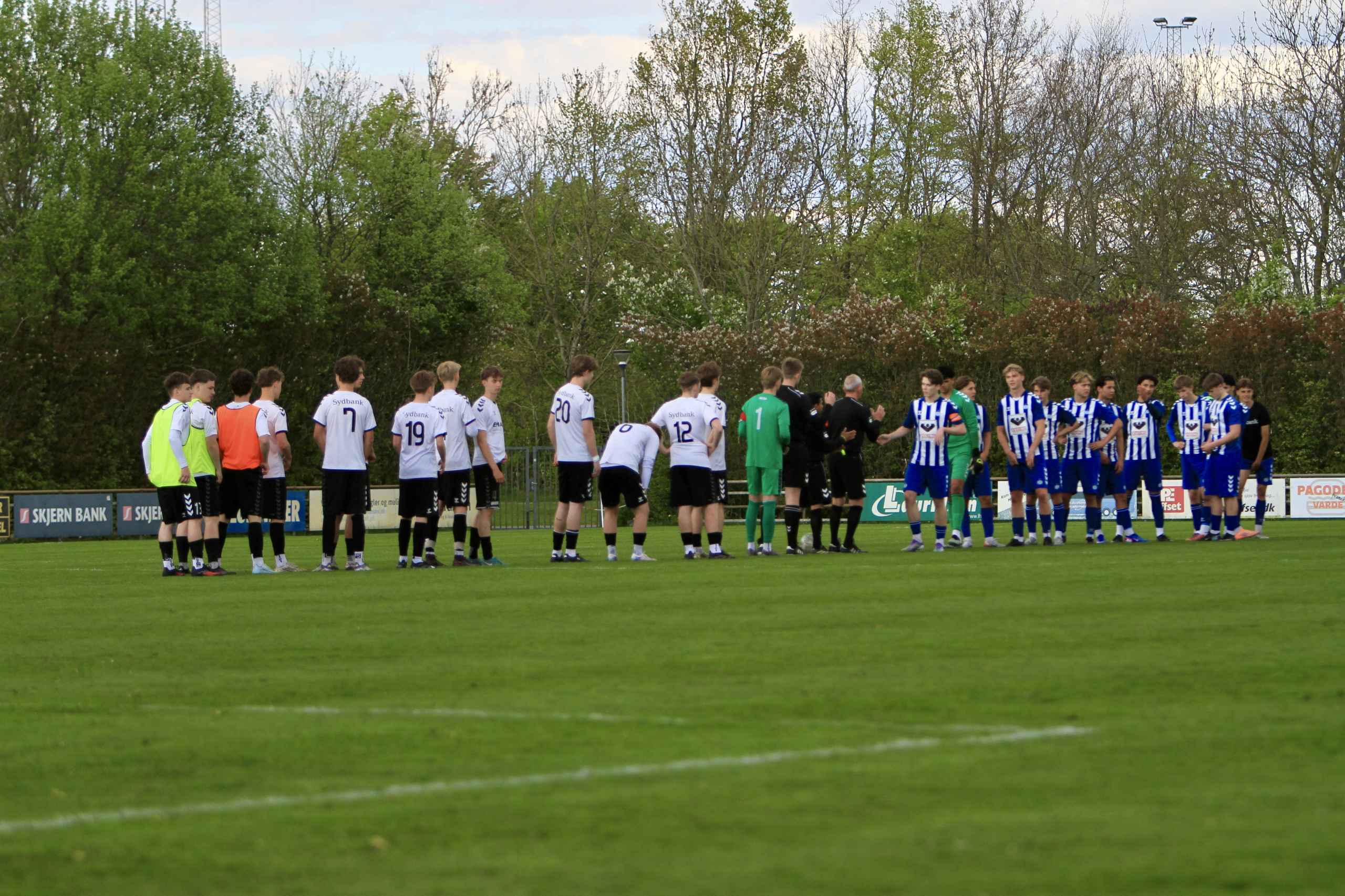 U19 vinder dramatisk lokalopgør