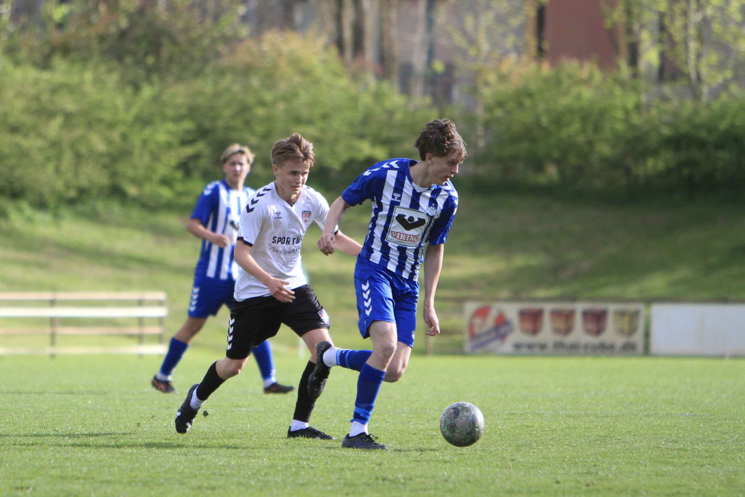 U19 vinder dramatisk lokalopgør