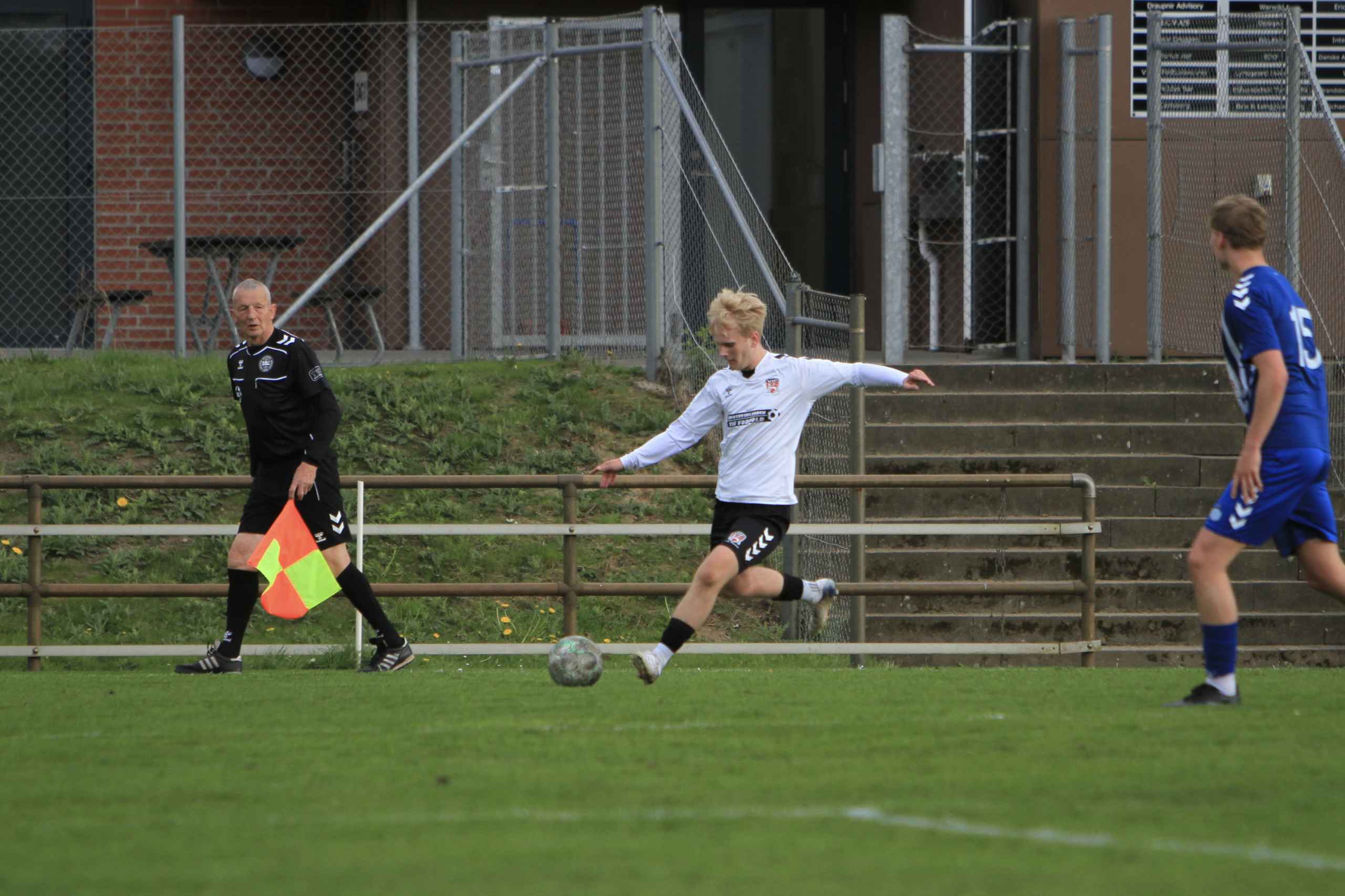 U19 vinder dramatisk lokalopgør