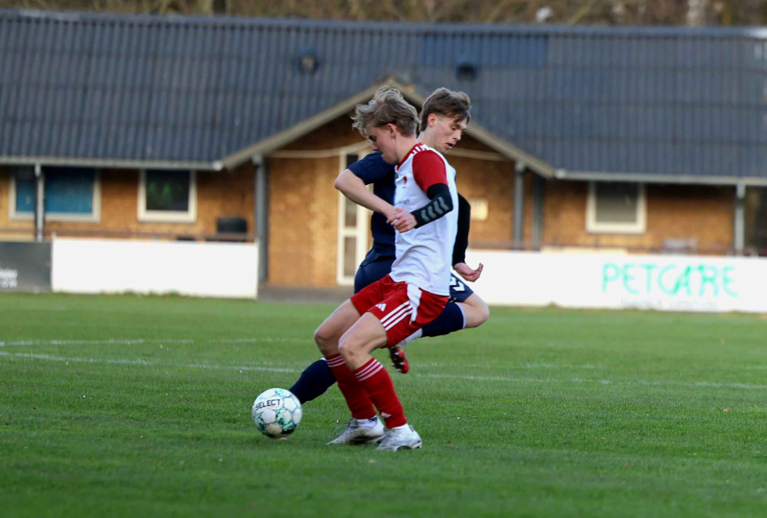 HTS U19 vinder 5-1 over SGI. Se de mange billeder.