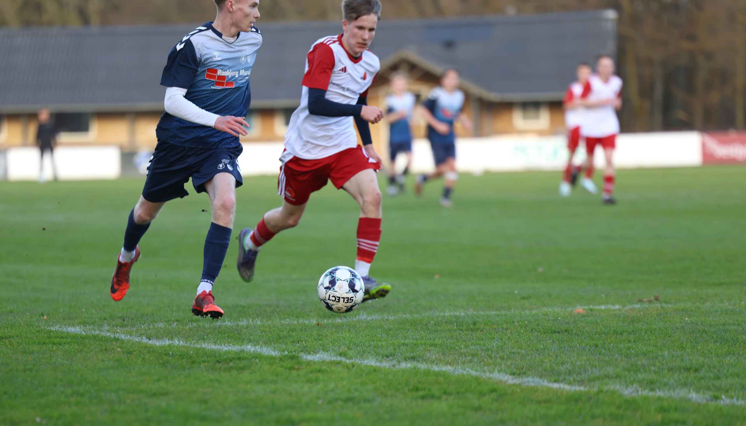 HTS U19 vinder 5-1 over SGI. Se de mange billeder.