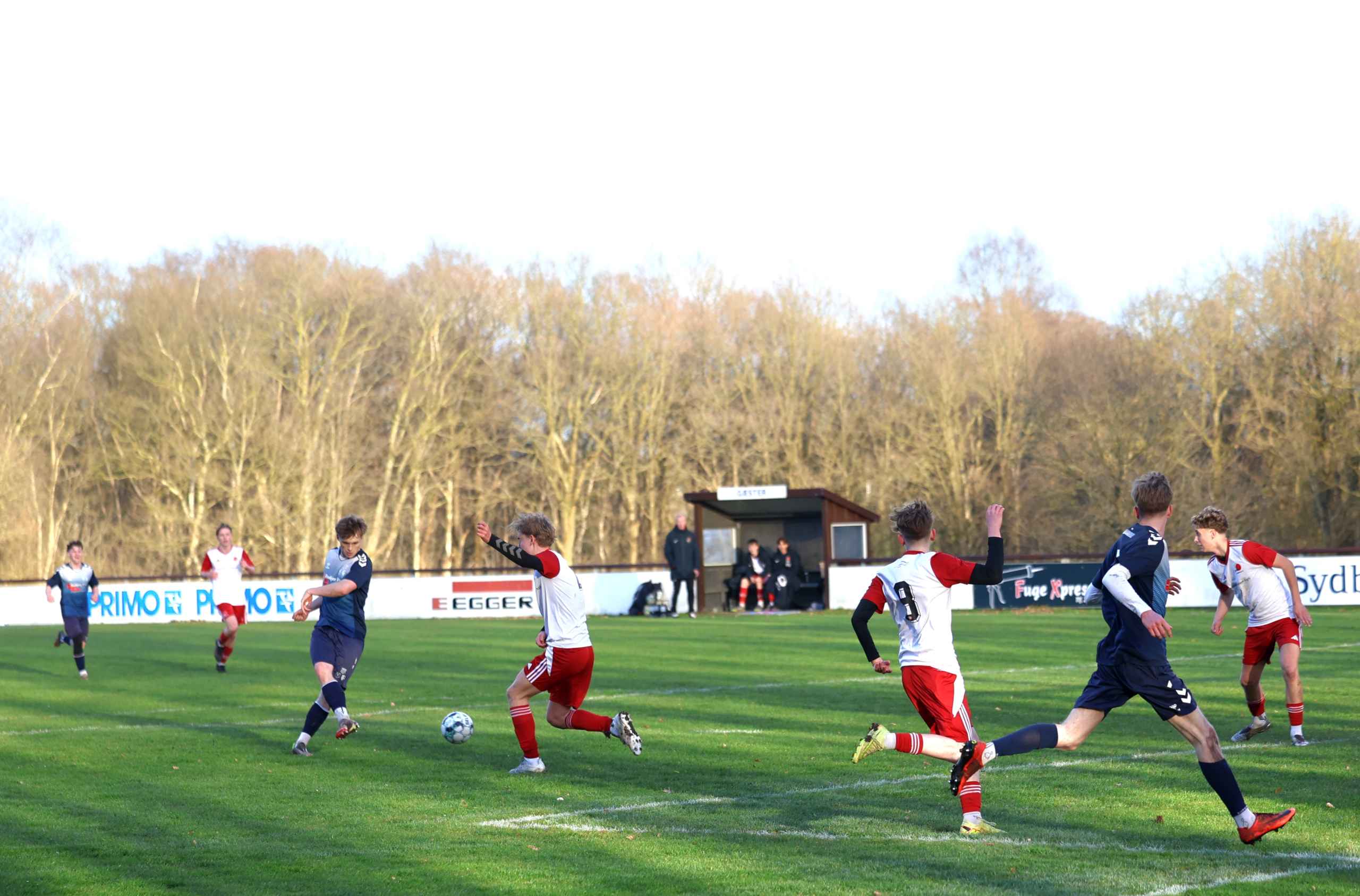 HTS U19 vinder 5-1 over SGI. Se de mange billeder.