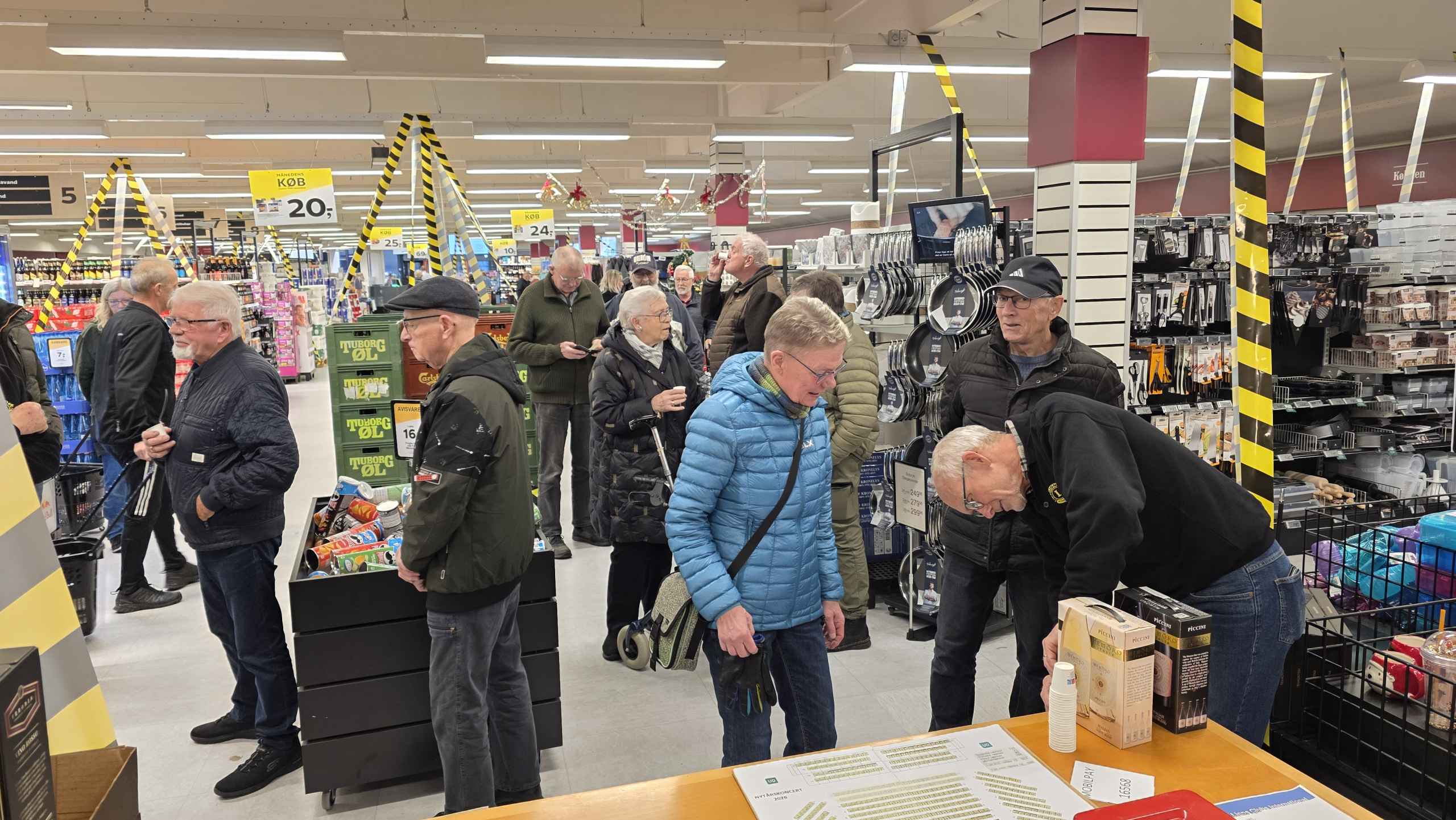 Billetsalget til Lions Nytårskoncert 2026 startede , godt 300 billetter solgt. 