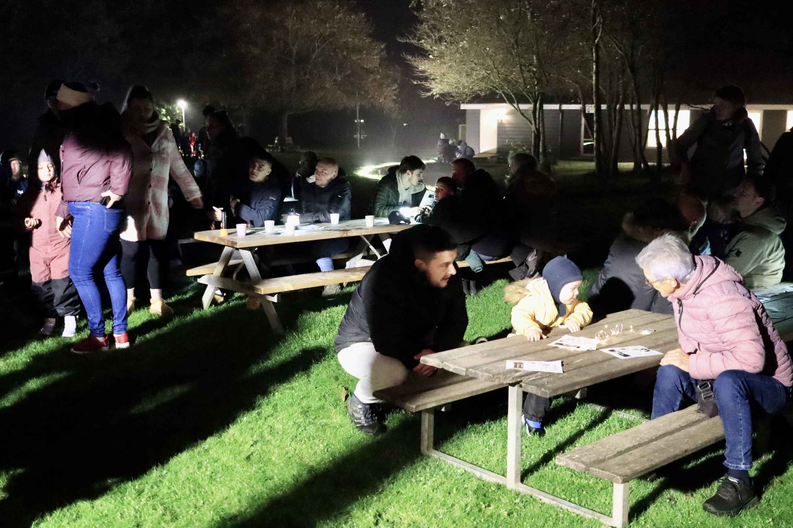 Mørkegåtur og hygge ved børnehaven