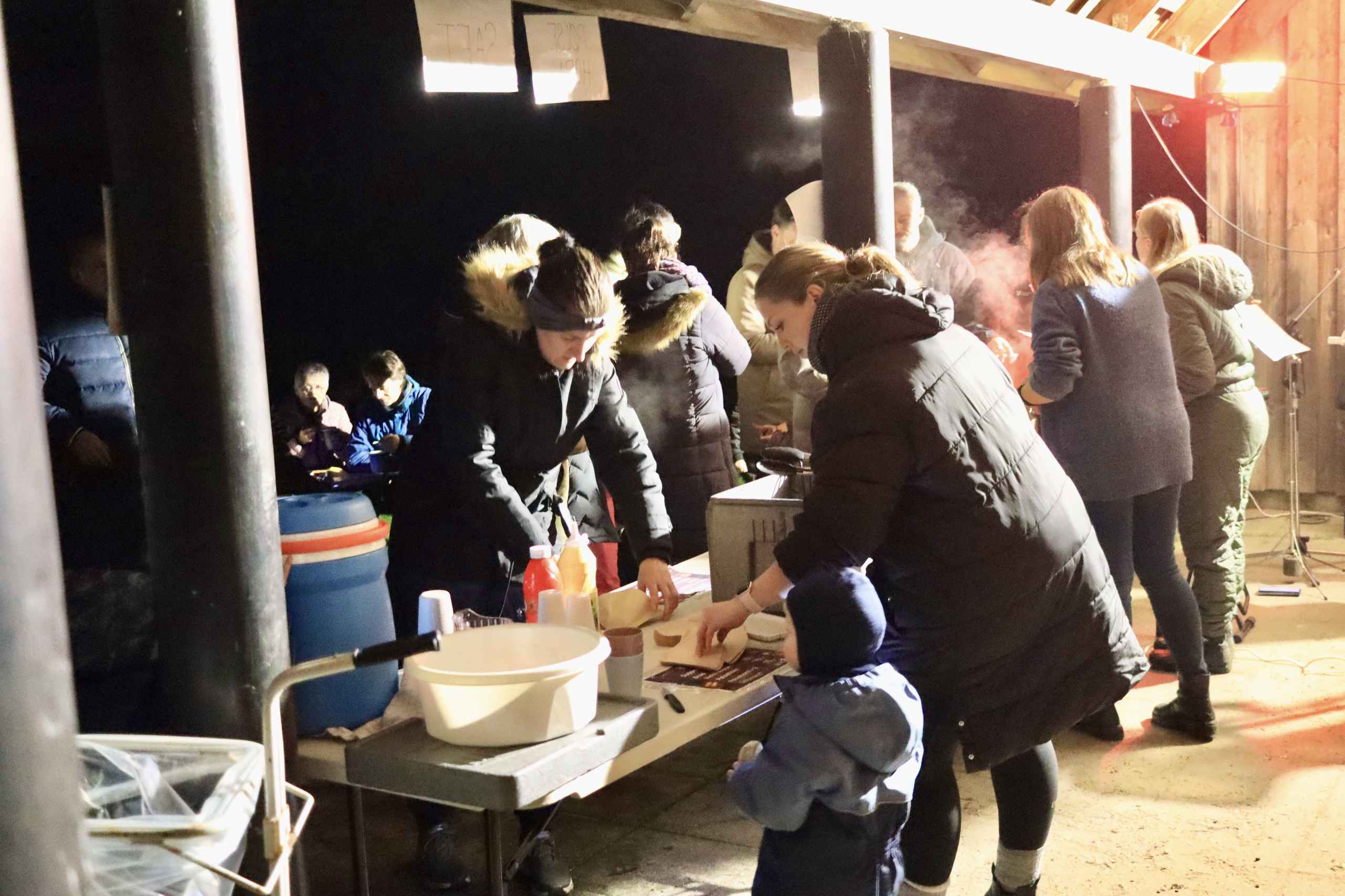 Mørkegåtur og hygge ved børnehaven