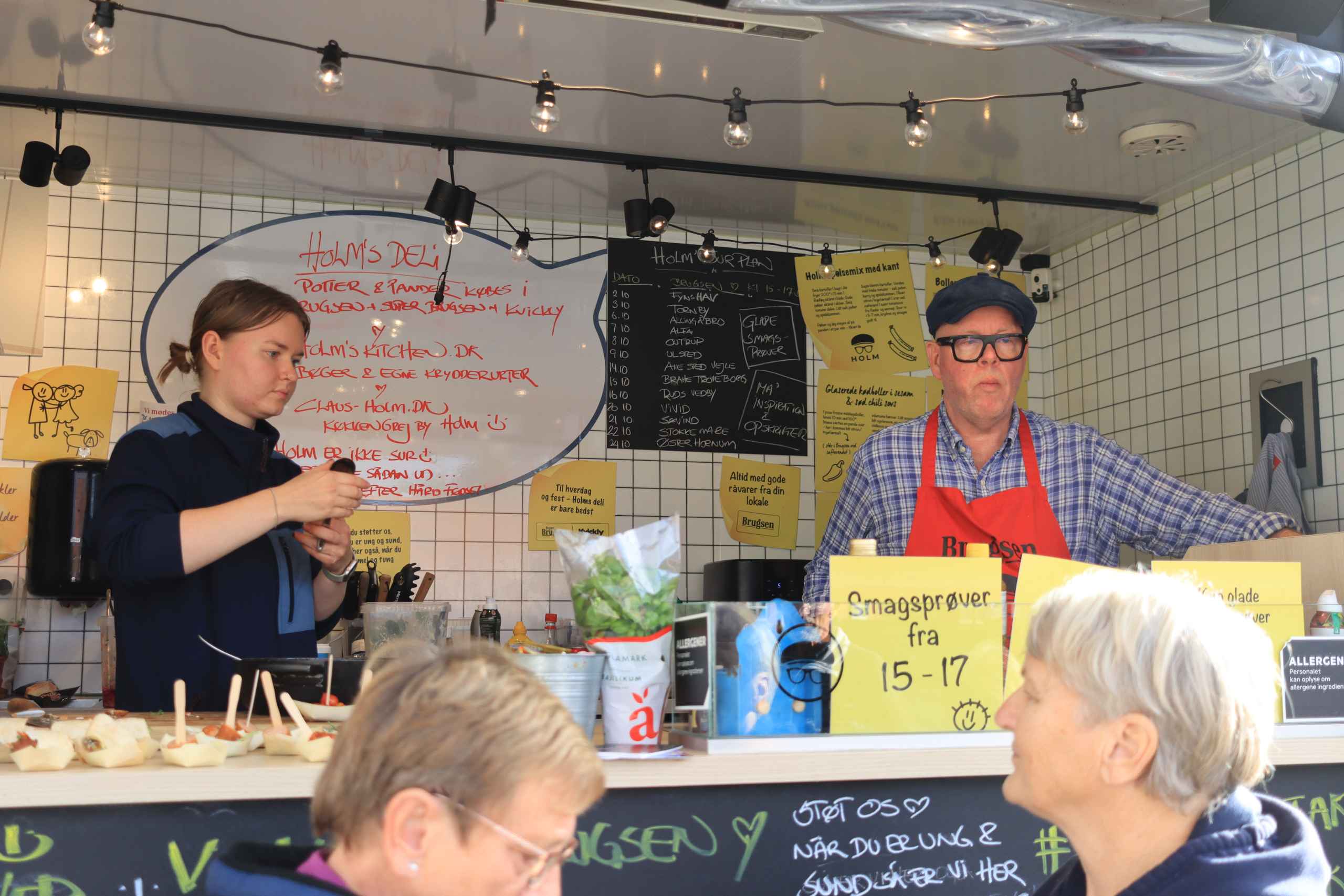 Claus Holm trak folk til torvet