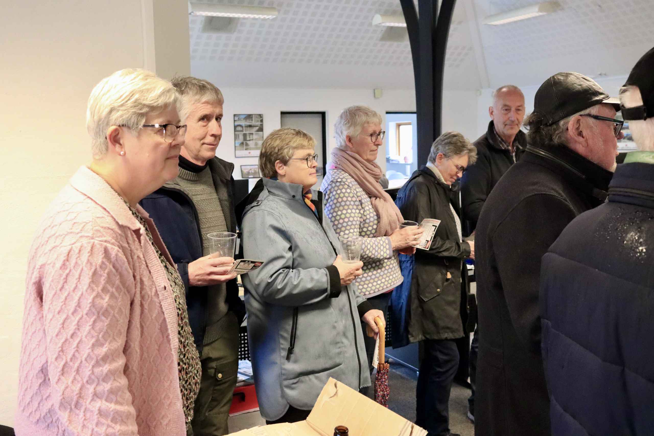 Blå Kugle pryder nu bybilledet