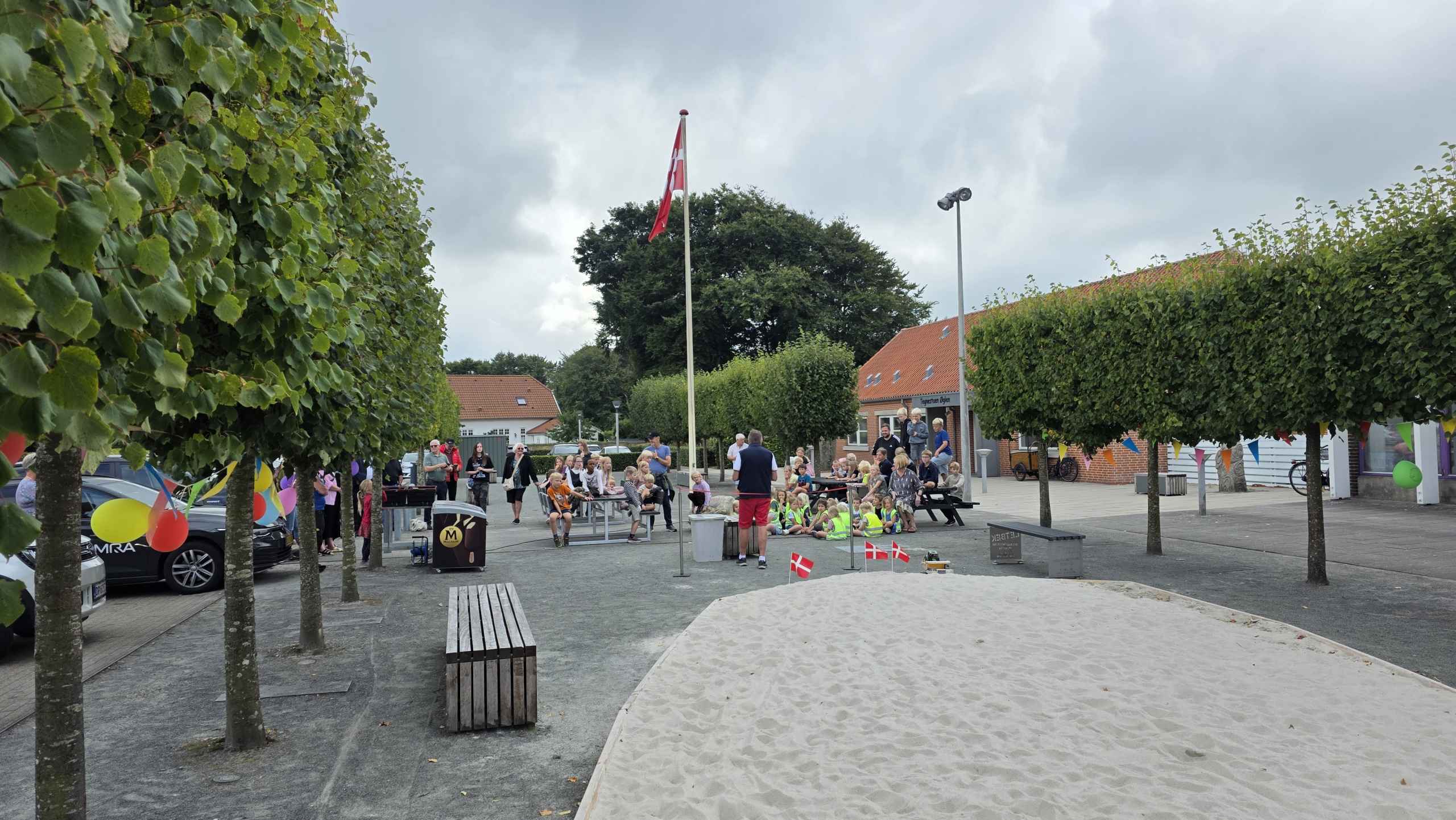 Billeder fra festlig indvielse af Tistrup By-Strand
